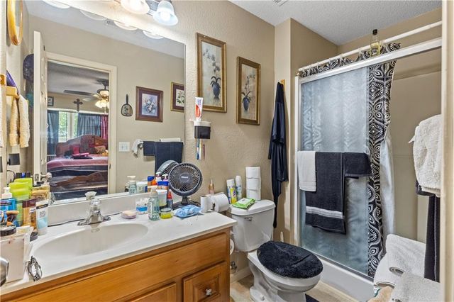 10563 E 46th Terrace, Kansas City, MO 64133