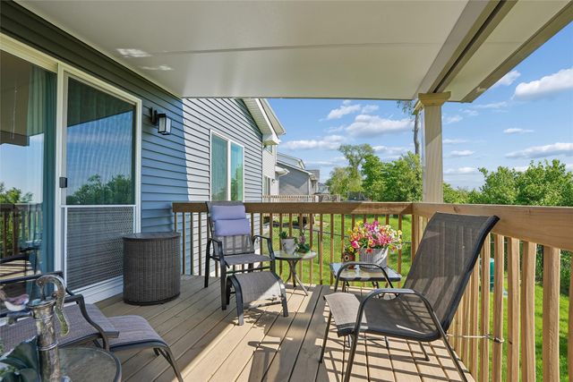 1730 Willow Court, Norwalk, IA 50211