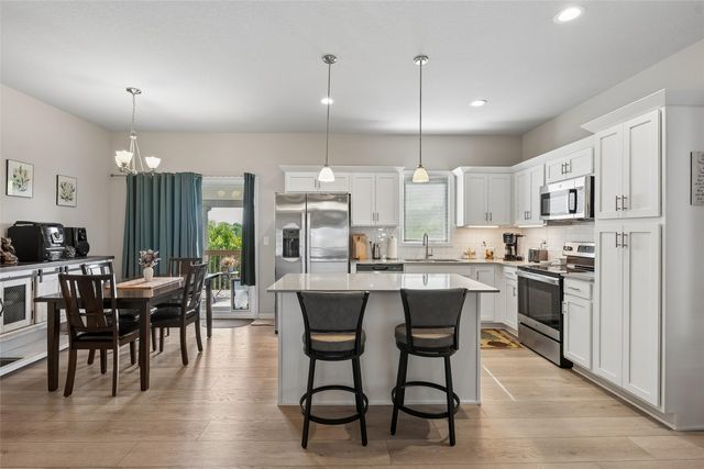 1730 Willow Court, Norwalk, IA 50211