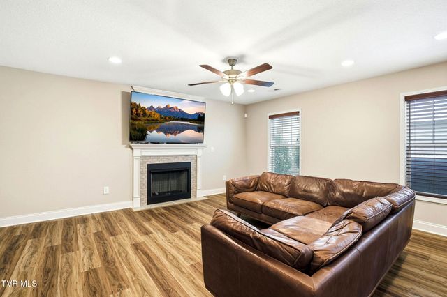 1265 Lemongrass Drive, Jonesborough, TN 37659