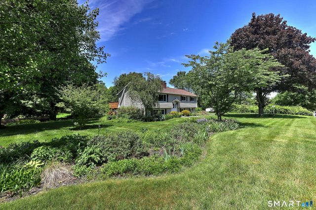 41 Swendsen Drive, Monroe, CT 06468