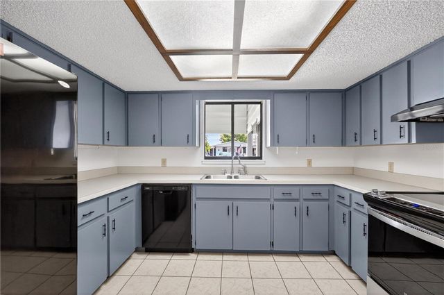 8972 SW 103RD LANE, Ocala, FL 34481