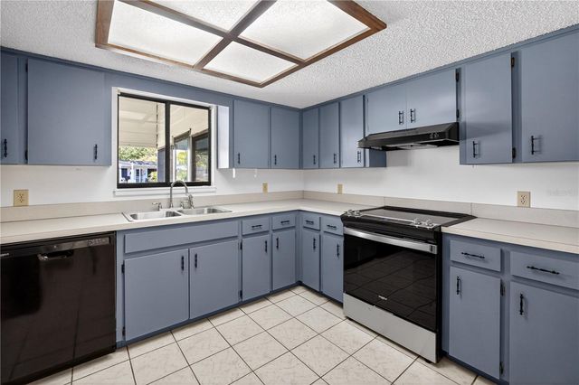 8972 SW 103RD LANE, Ocala, FL 34481