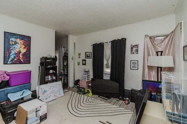 530-532 S Lulu Ave, Wichita, KS 67211