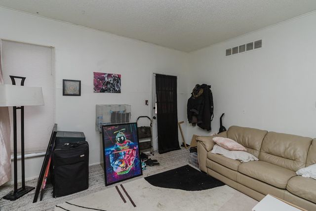 530-532 S Lulu Ave, Wichita, KS 67211