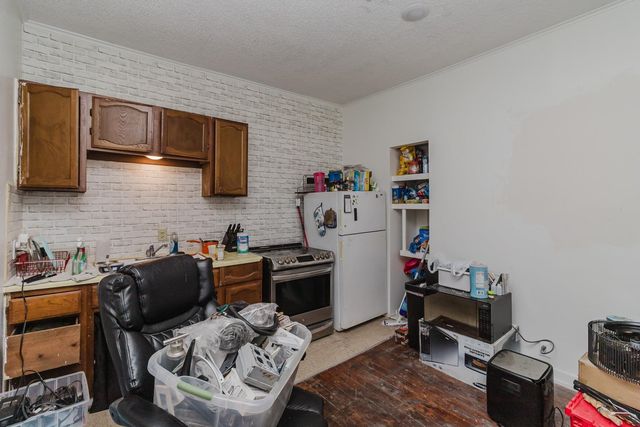 530-532 S Lulu Ave, Wichita, KS 67211