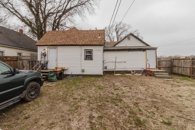 530-532 S Lulu Ave, Wichita, KS 67211