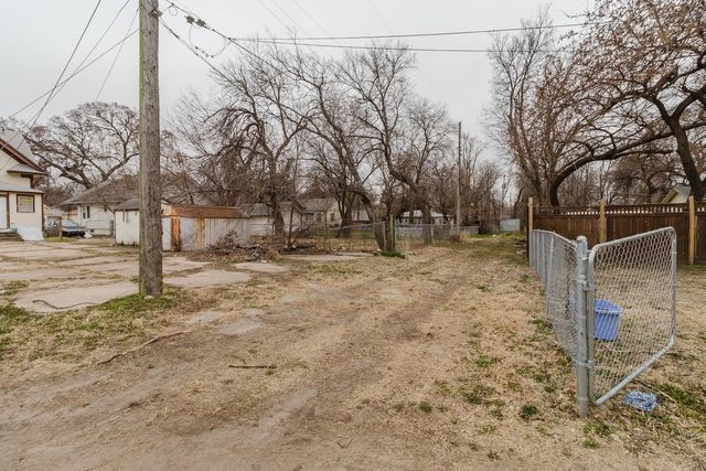 530-532 S Lulu Ave, Wichita, KS 67211