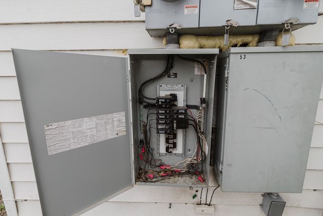 530-532 S Lulu Ave, Wichita, KS 67211