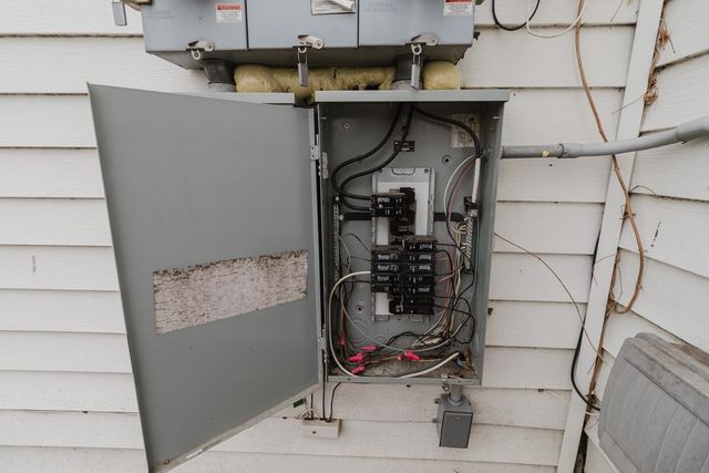 530-532 S Lulu Ave, Wichita, KS 67211