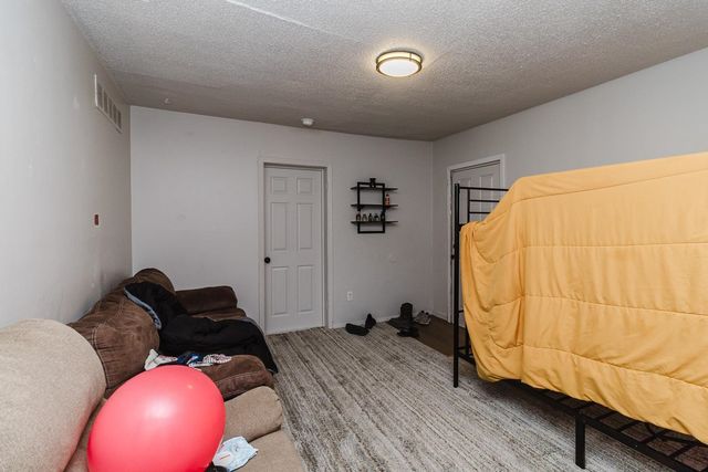 530-532 S Lulu Ave, Wichita, KS 67211