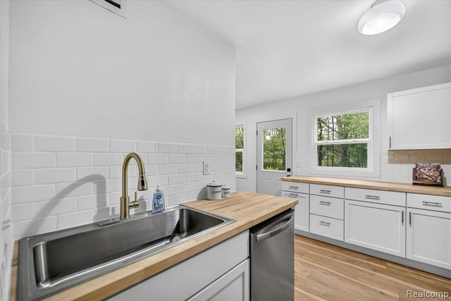 1609 Gilcrest Avenue, East Lansing, MI 48823