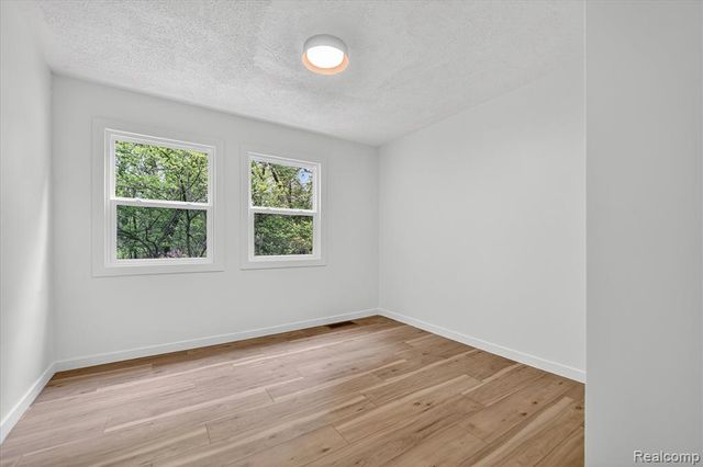 1609 Gilcrest Avenue, East Lansing, MI 48823
