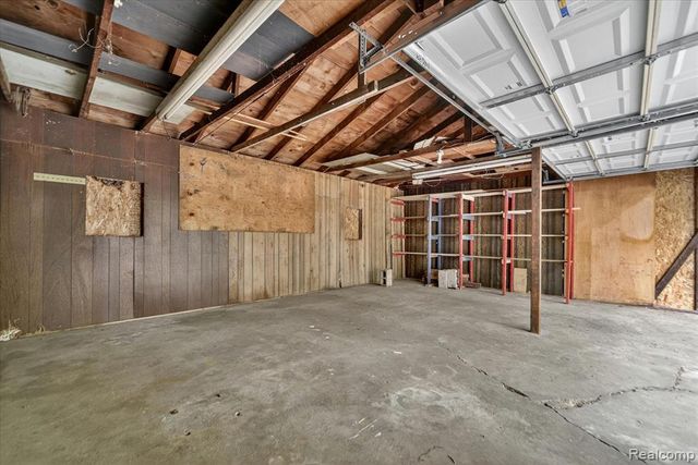 1609 Gilcrest Avenue, East Lansing, MI 48823