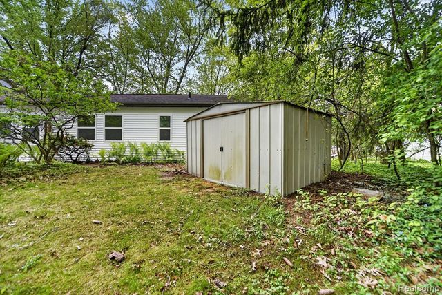 1609 Gilcrest Avenue, East Lansing, MI 48823