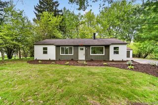 1609 Gilcrest Avenue, East Lansing, MI 48823