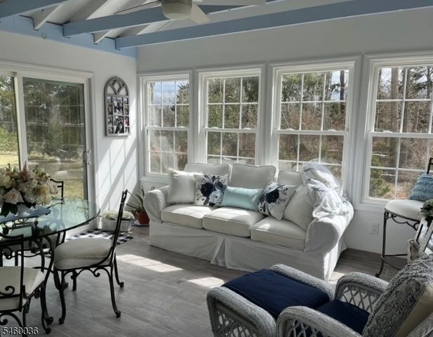 7 Pinewood Ct, Raritan Twp., NJ 08822