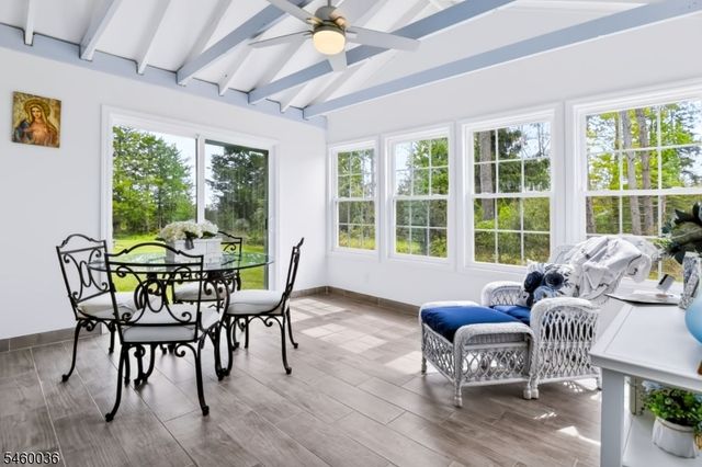 7 Pinewood Ct, Raritan Twp., NJ 08822