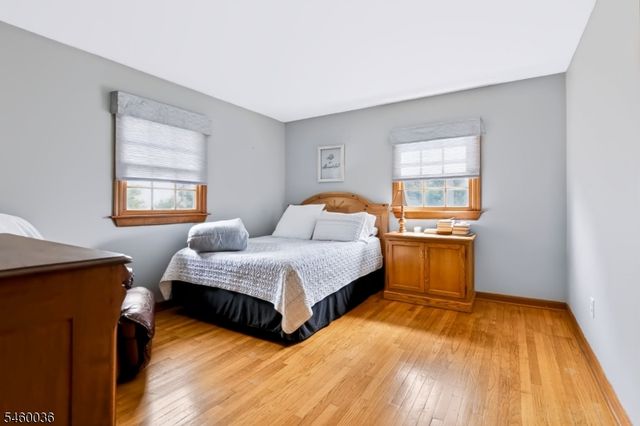 7 Pinewood Ct, Raritan Twp., NJ 08822