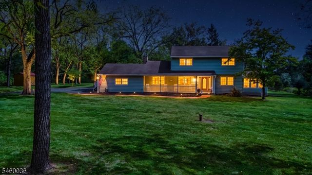 7 Pinewood Ct, Raritan Twp., NJ 08822