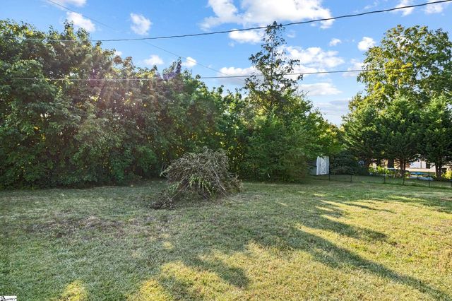 202 Sherwood Road, Easley, SC 29640