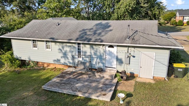 202 Sherwood Road, Easley, SC 29640