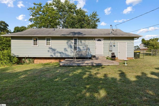 202 Sherwood Road, Easley, SC 29640