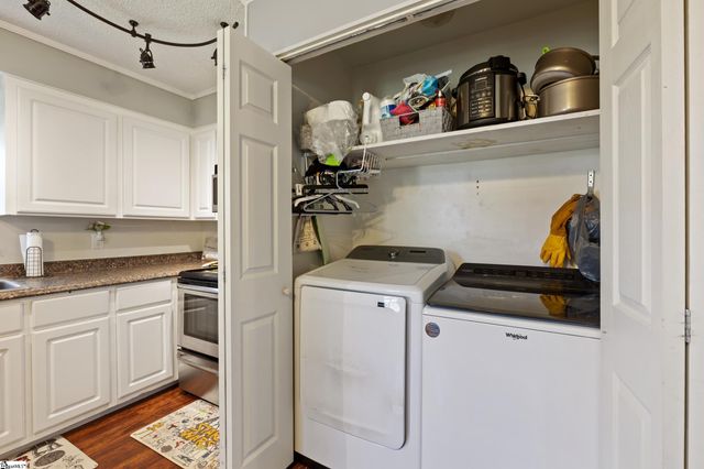 202 Sherwood Road, Easley, SC 29640