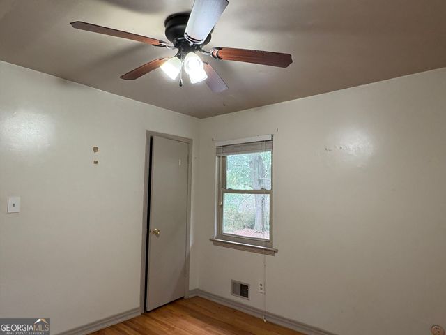 6051 Ledgewood Drive, Forest Park, GA 30297
