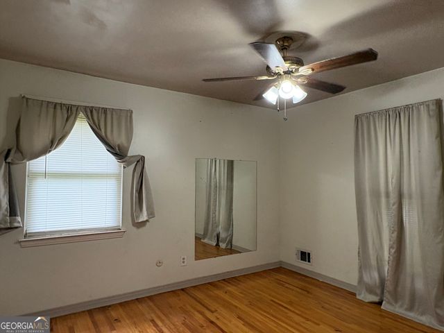 6051 Ledgewood Drive, Forest Park, GA 30297