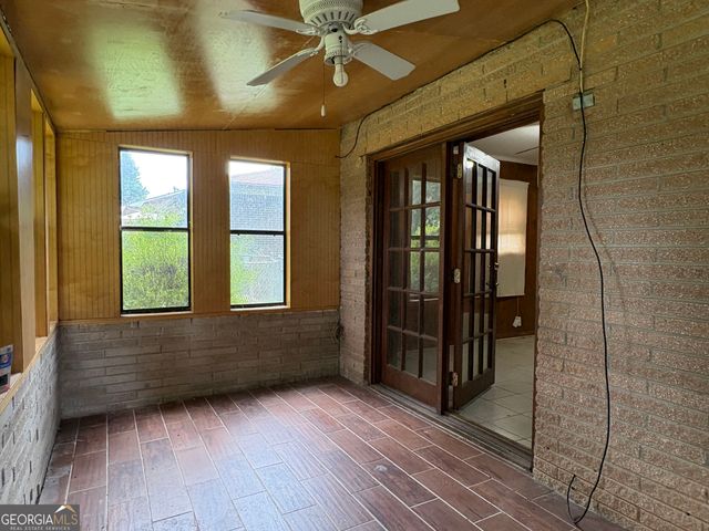 6051 Ledgewood Drive, Forest Park, GA 30297