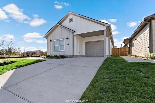 2517 Shady Route Lane, Bryan, TX 77808