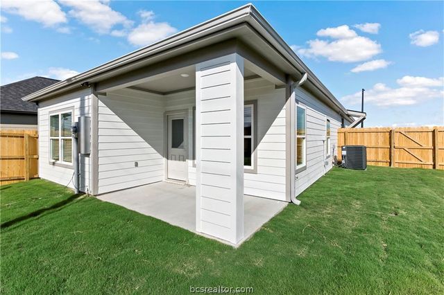 2517 Shady Route Lane, Bryan, TX 77808