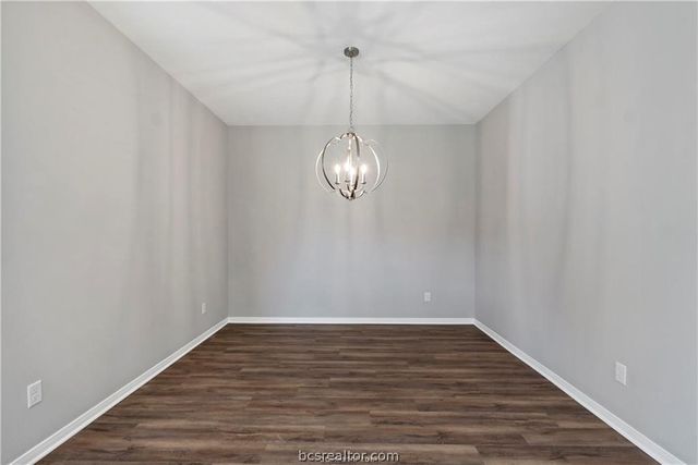 2517 Shady Route Lane, Bryan, TX 77808