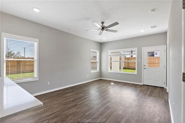 2517 Shady Route Lane, Bryan, TX 77808