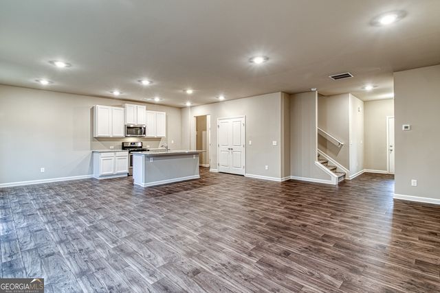 59 Avian Way 11B, Auburn, GA 30011