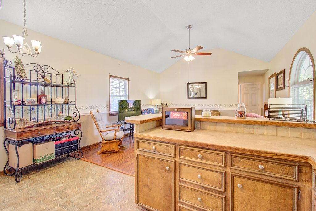 Image 13 of property listing at 1436 Brantley Avenue, Summerton, SC 29148