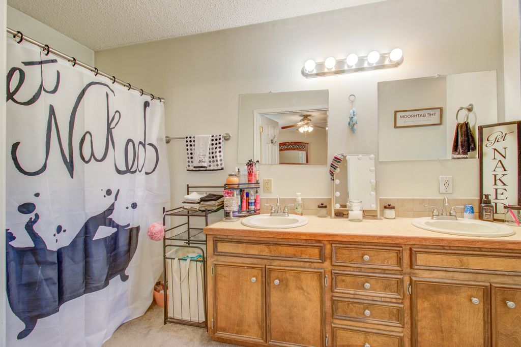 Image 16 of property listing at 1436 Brantley Avenue, Summerton, SC 29148