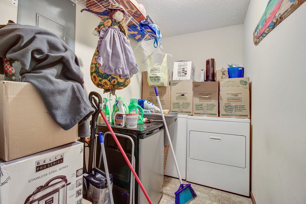 Image 18 of property listing at 1436 Brantley Avenue, Summerton, SC 29148