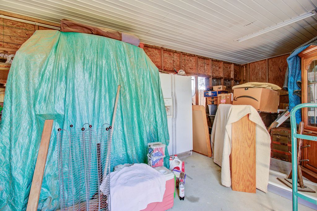 Image 26 of property listing at 1436 Brantley Avenue, Summerton, SC 29148