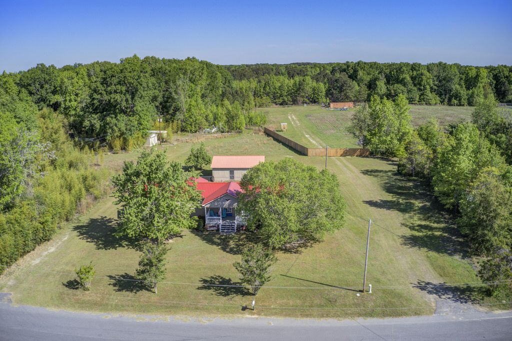 Image 30 of property listing at 1436 Brantley Avenue, Summerton, SC 29148