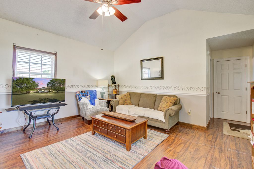 Image 9 of property listing at 1436 Brantley Avenue, Summerton, SC 29148