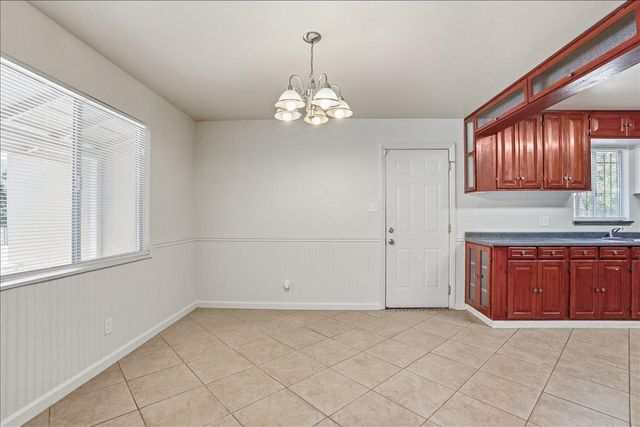 1757 Wakefield Way, Sacramento, CA 95822