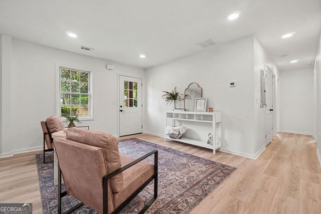 793 Ayrshire Circle NW, Atlanta, GA 30318