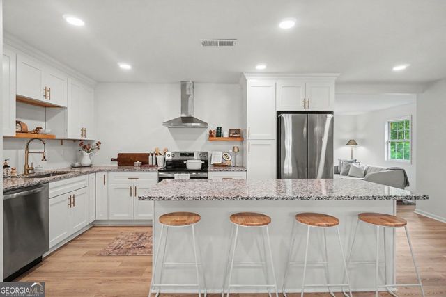 793 Ayrshire Circle NW, Atlanta, GA 30318