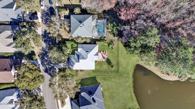 664 LAKE STONE Circle, Ponte Vedra, FL 32082