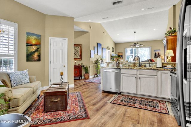 664 LAKE STONE Circle, Ponte Vedra, FL 32082