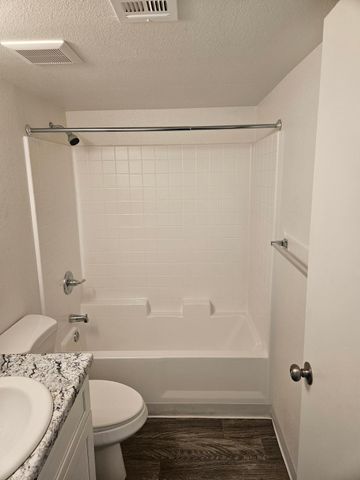 1241 E Cinnabar Avenue 104A, Phoenix, AZ 85020