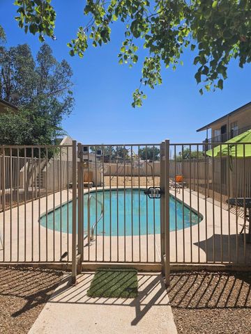 1241 E Cinnabar Avenue 104A, Phoenix, AZ 85020