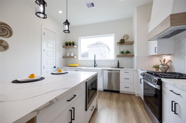 4010 Yellowstone Blvd, Houston, TX 77021